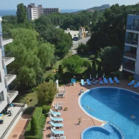 Апарт-отель Amphora Palace Complex 4*